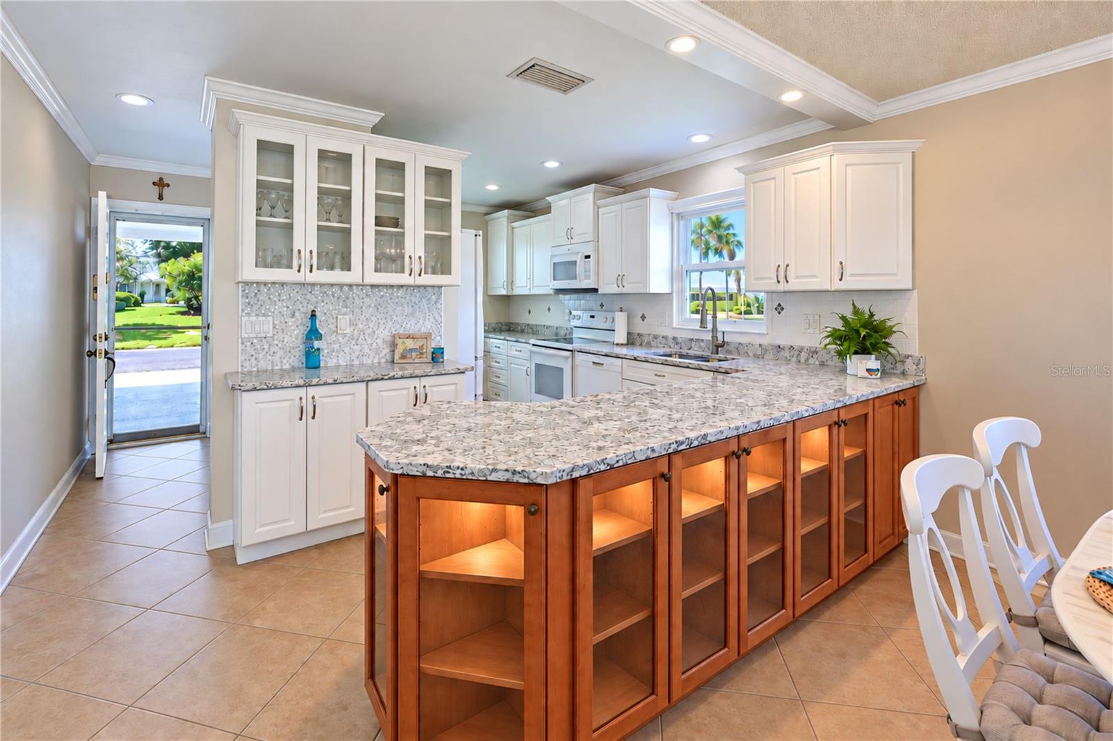 9413 CONCORD CIRCLE, Bradenton, FL 34210