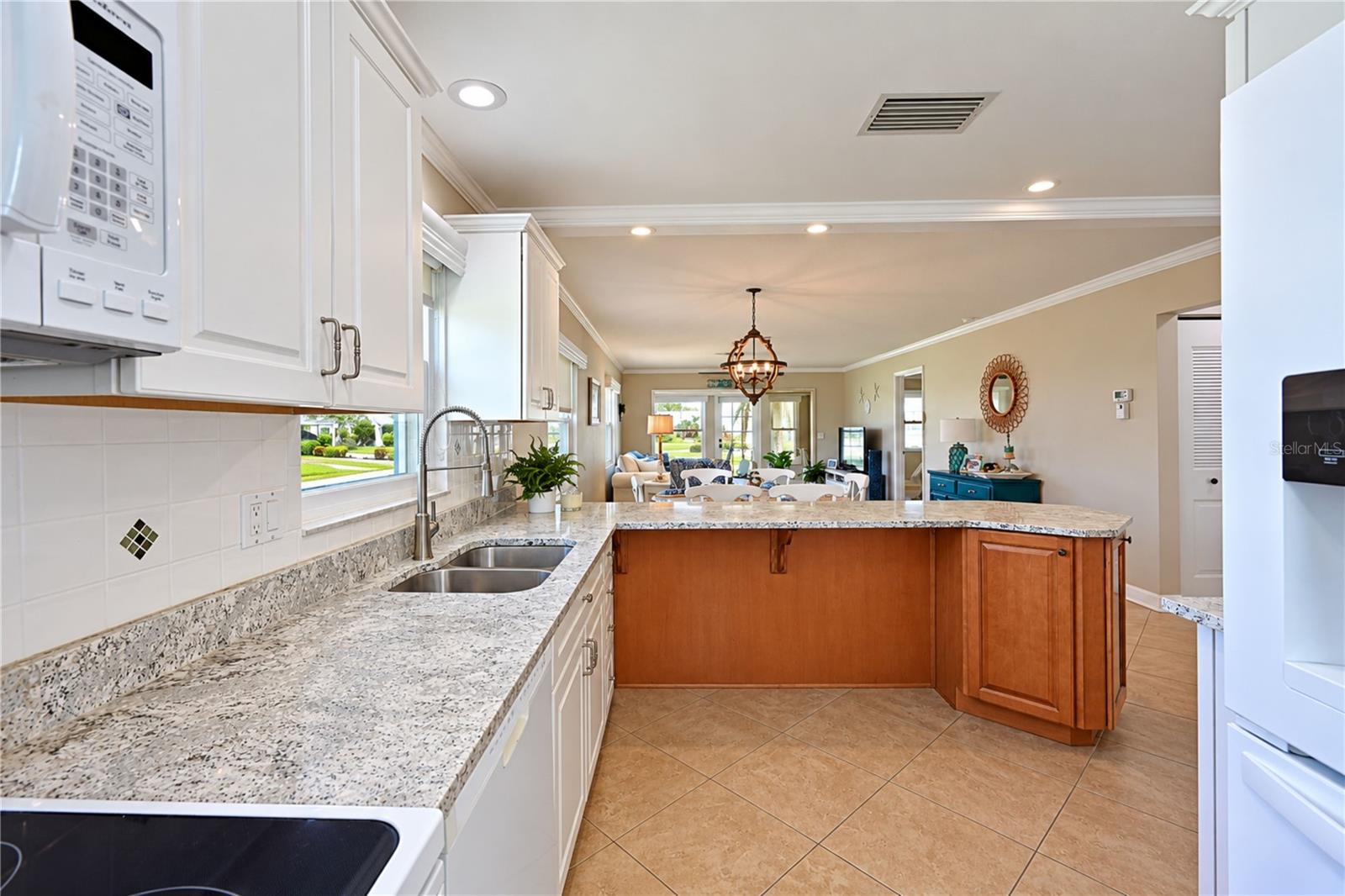 9413 CONCORD CIRCLE, Bradenton, FL 34210