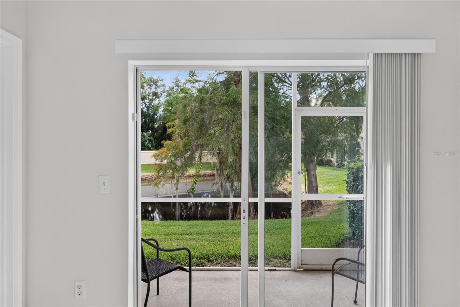 3707 PARKRIDGE CIRCLE, #7-106, Sarasota, FL 34243