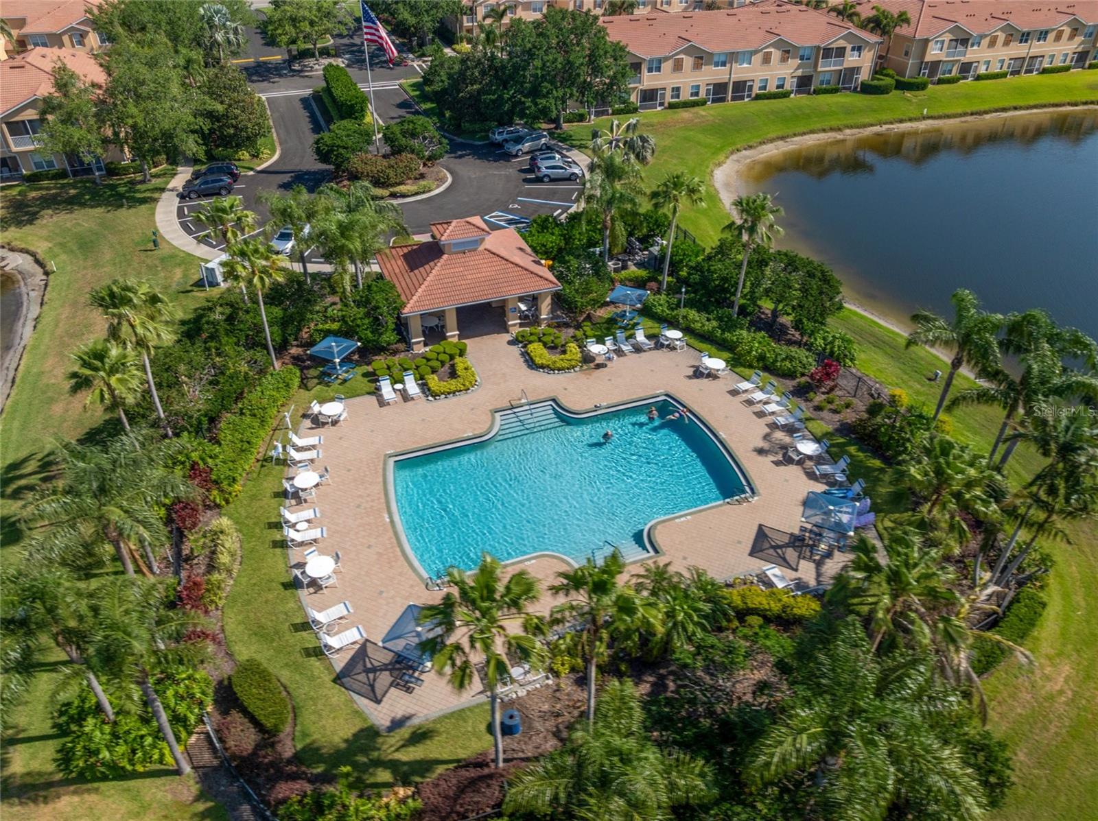 3707 PARKRIDGE CIRCLE, #7-106, Sarasota, FL 34243