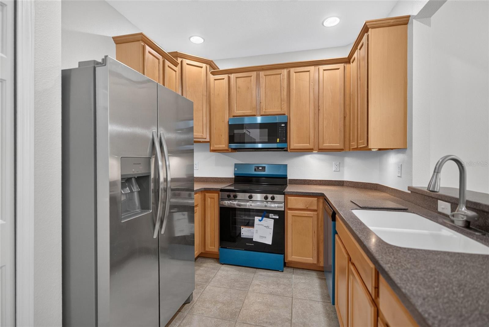 3707 PARKRIDGE CIRCLE, #7-106, Sarasota, FL 34243