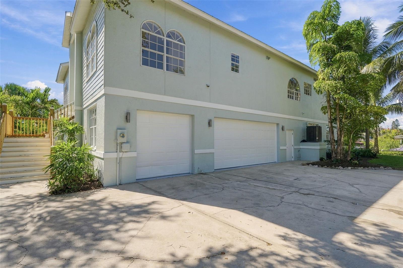 349 DOLPHIN SHORES CIRCLE, Nokomis, FL 34275