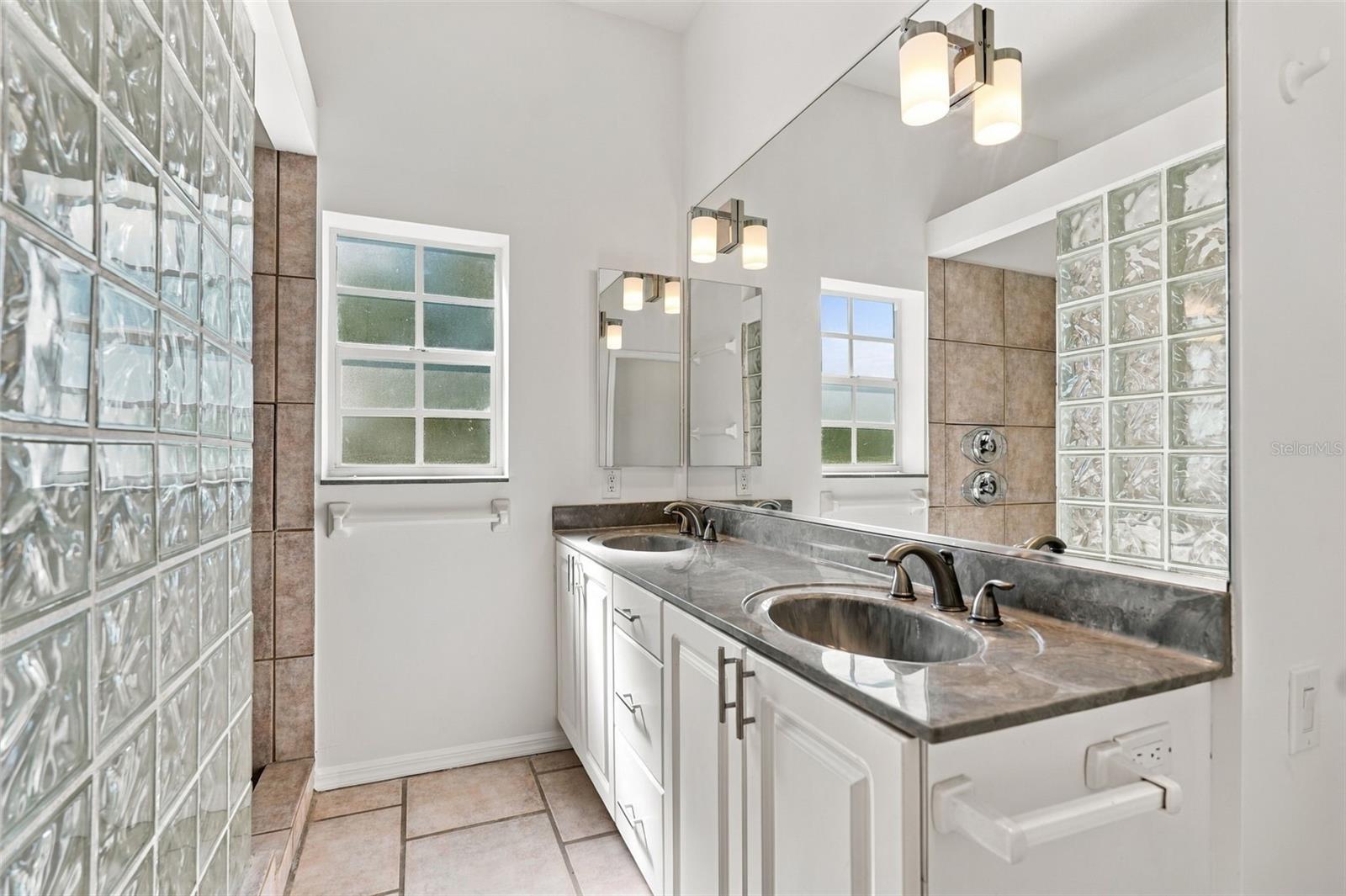 349 DOLPHIN SHORES CIRCLE, Nokomis, FL 34275