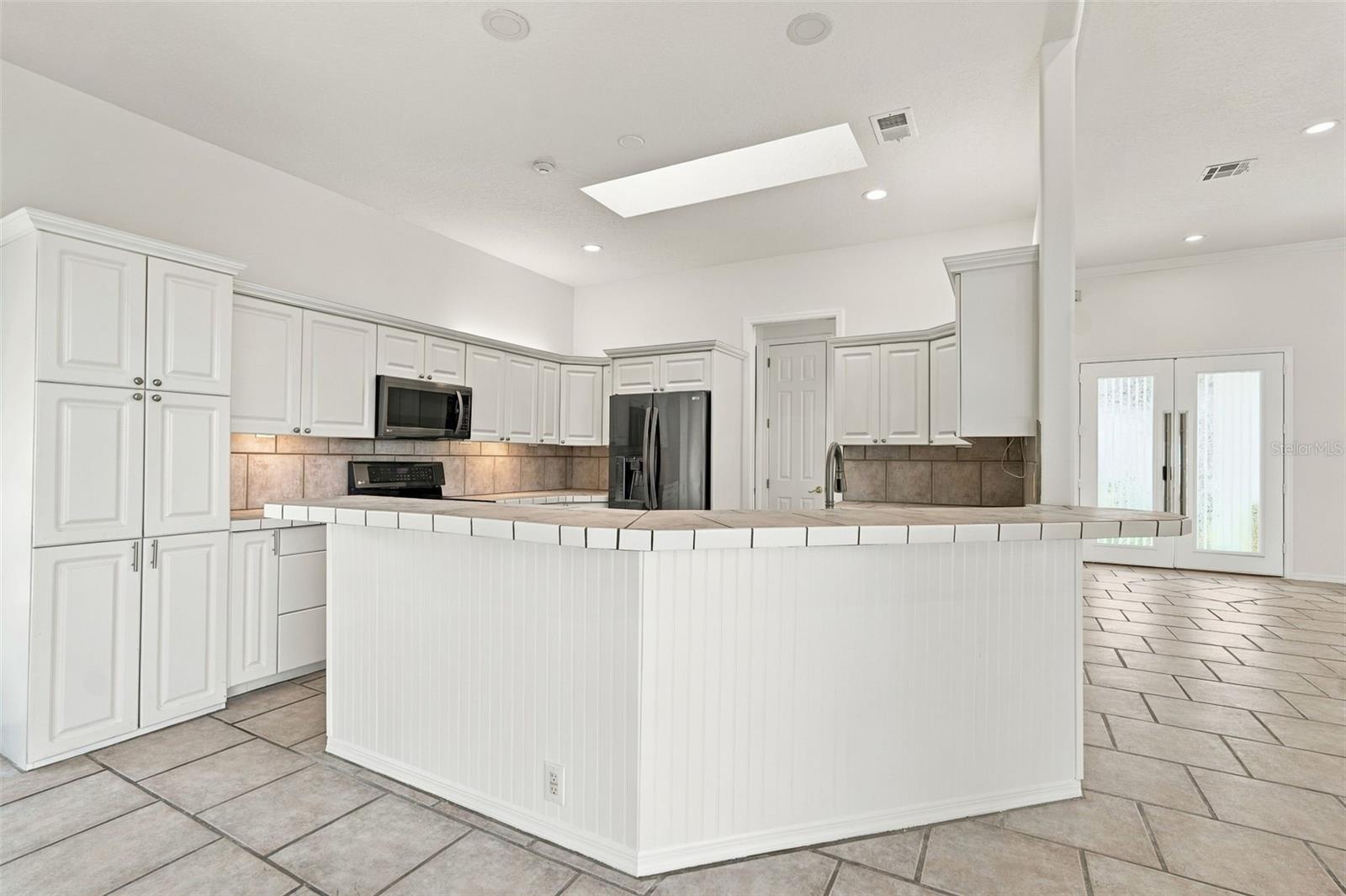349 DOLPHIN SHORES CIRCLE, Nokomis, FL 34275