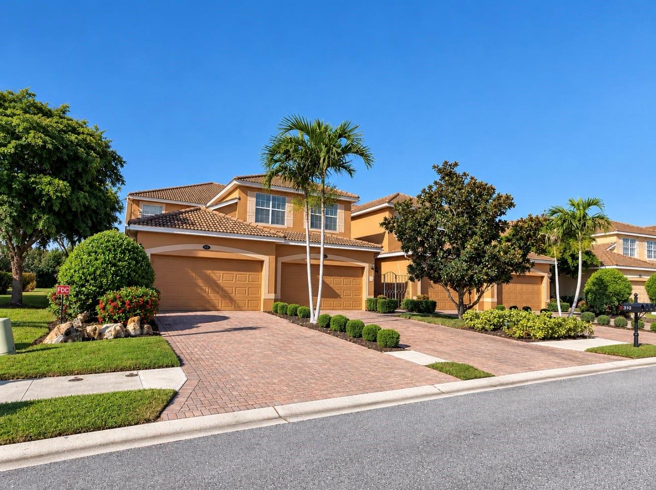 310 WINDING BROOK LANE, #102, Bradenton, FL 34212 310 WINDING BROOK LANE, #102, Bradenton, FL 34212