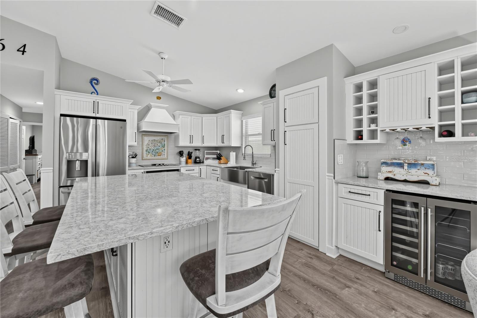 264 S HARBOR DRIVE, Holmes Beach, FL 34217 264 S HARBOR DRIVE, Holmes Beach, FL 34217