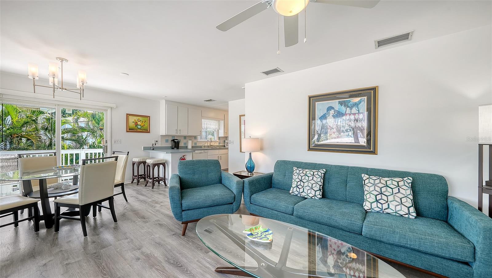 Living/Dining Apt B
