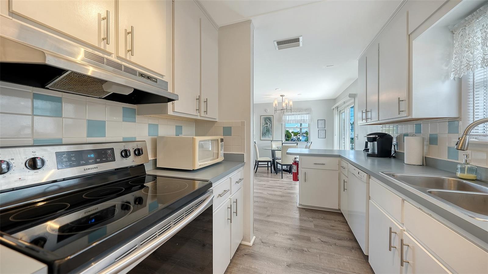 Kitchen Apt B