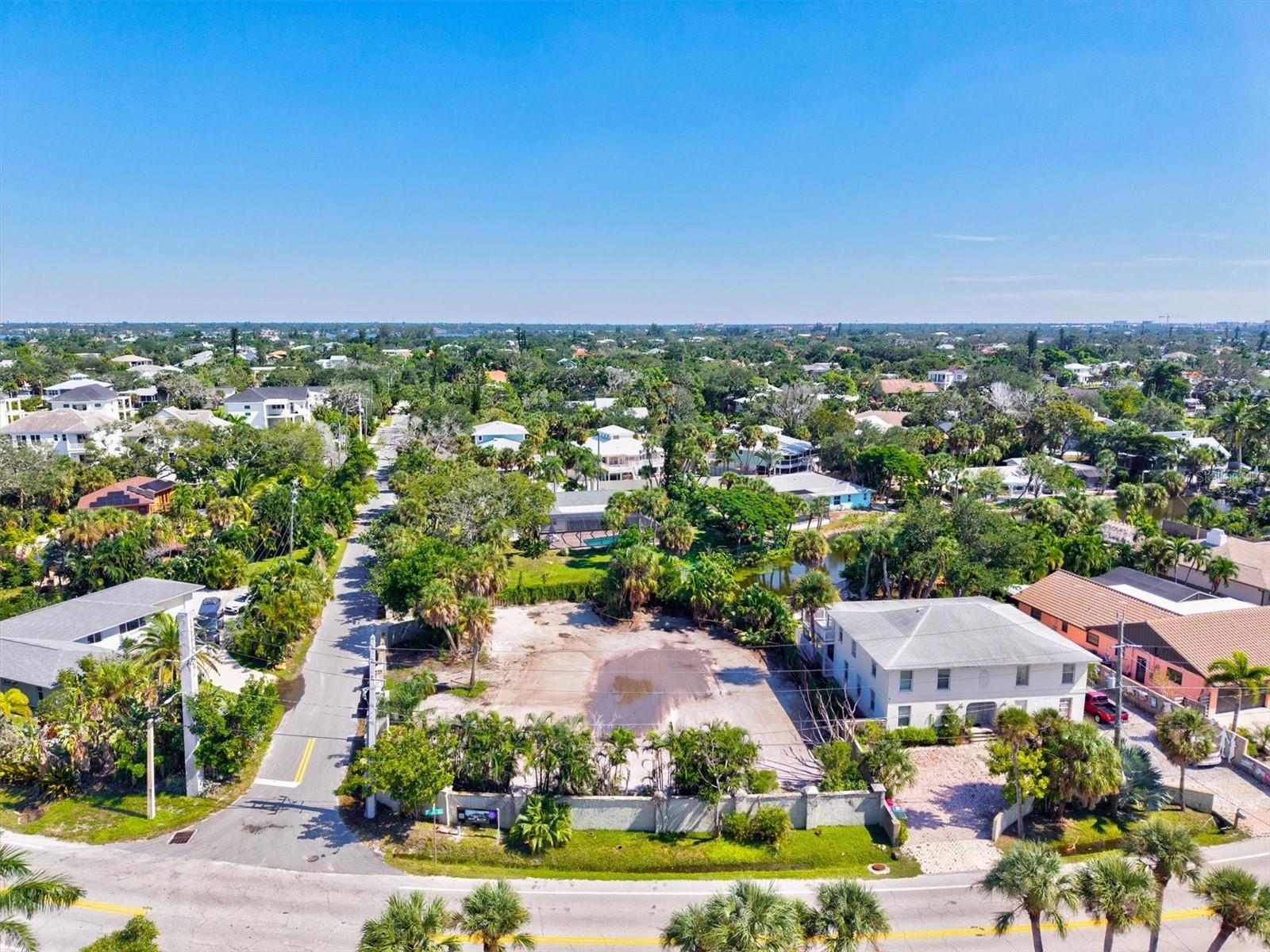 4805 OCEAN BOULEVARD, Sarasota, FL 34242