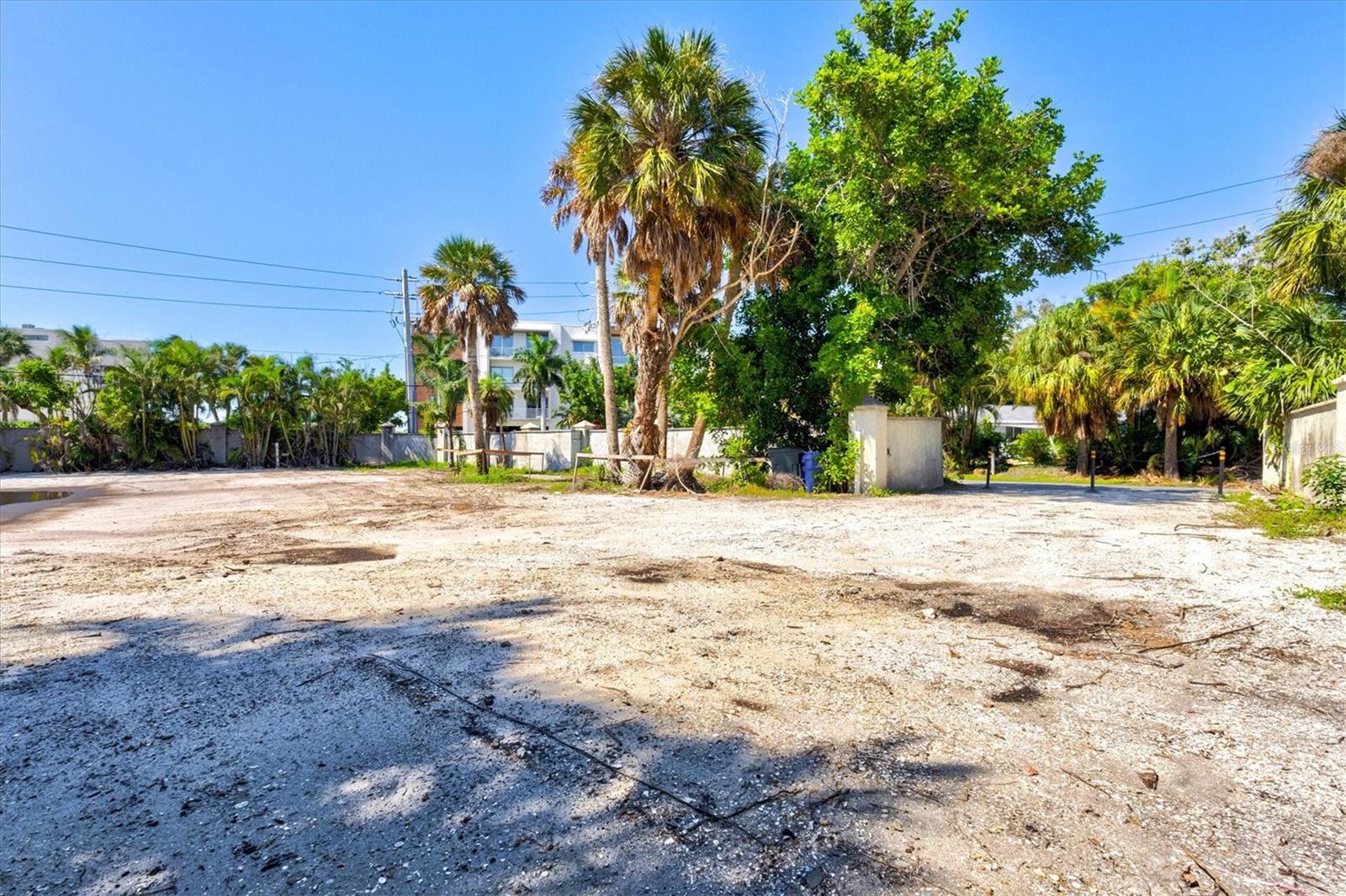 4805 OCEAN BOULEVARD, Sarasota, FL 34242