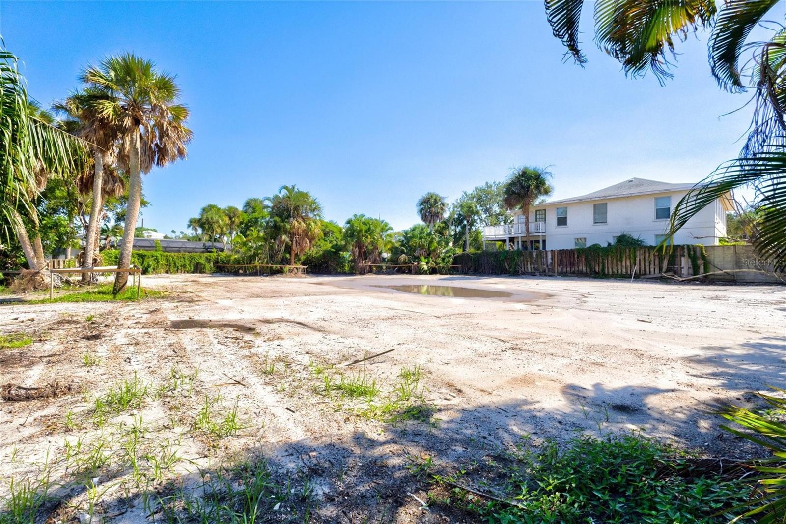 4805 OCEAN BOULEVARD, Sarasota, FL 34242