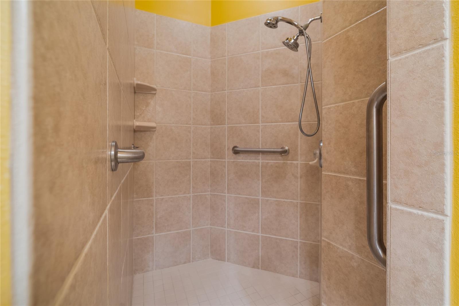 192 TALL TREES COURT, Sarasota, FL 34232