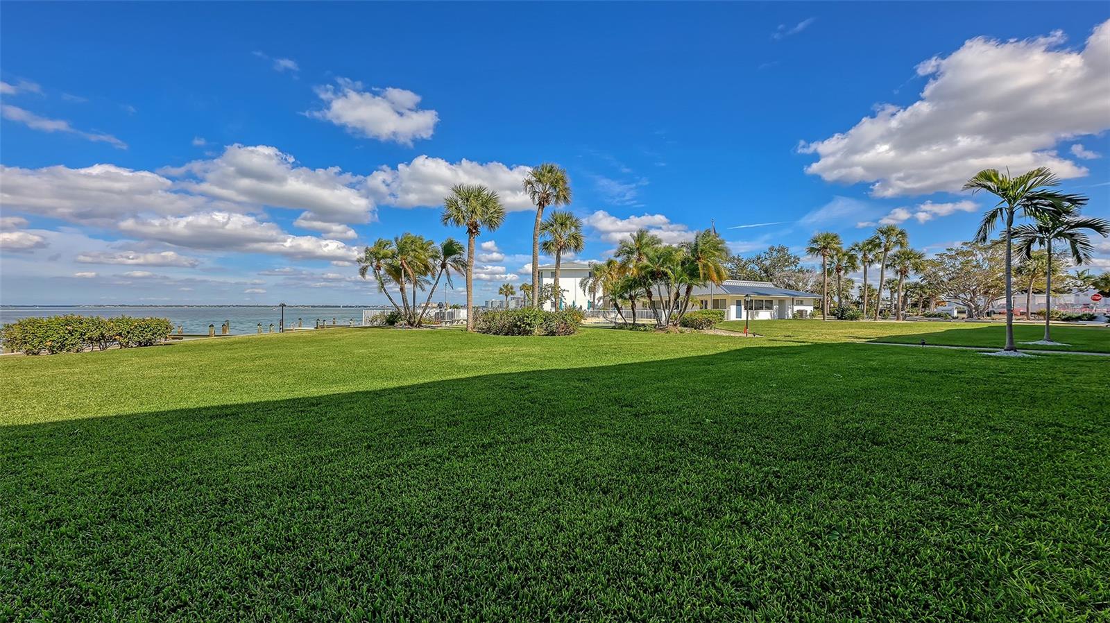 771 JOHN RINGLING BOULEVARD, #5, Sarasota, FL 34236