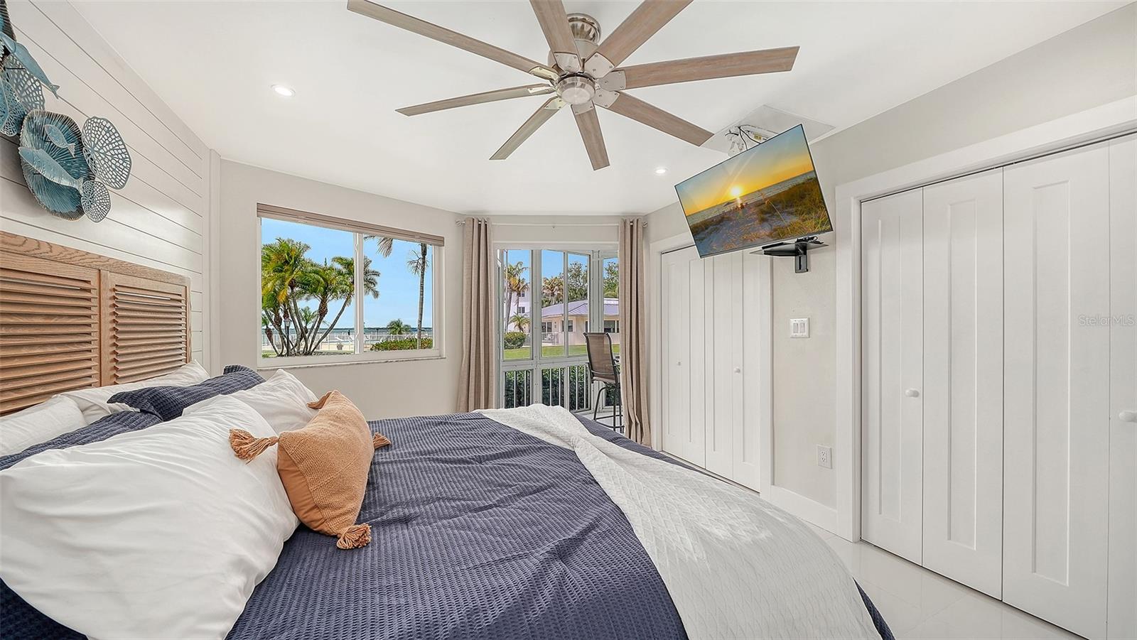771 JOHN RINGLING BOULEVARD, #5, Sarasota, FL 34236