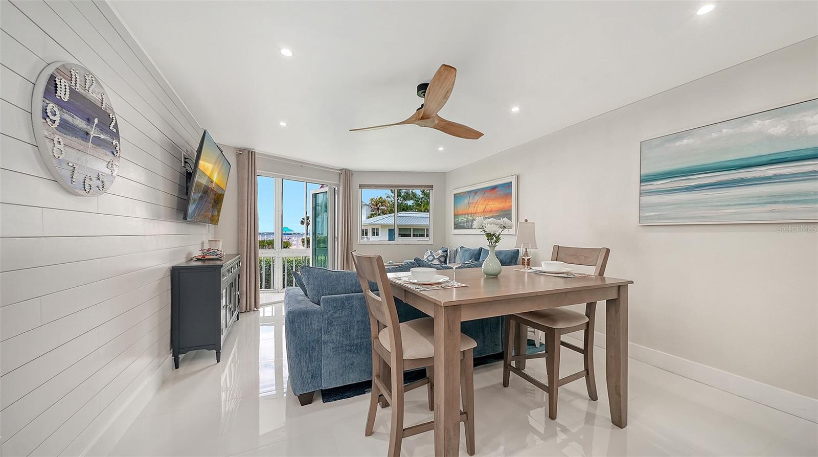 Coastal vibe with shiplap walls Coastal vibe with shiplap walls