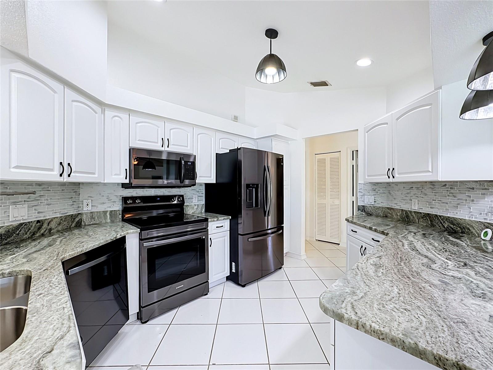 1169 GUILD STREET, Port Charlotte, FL 33952