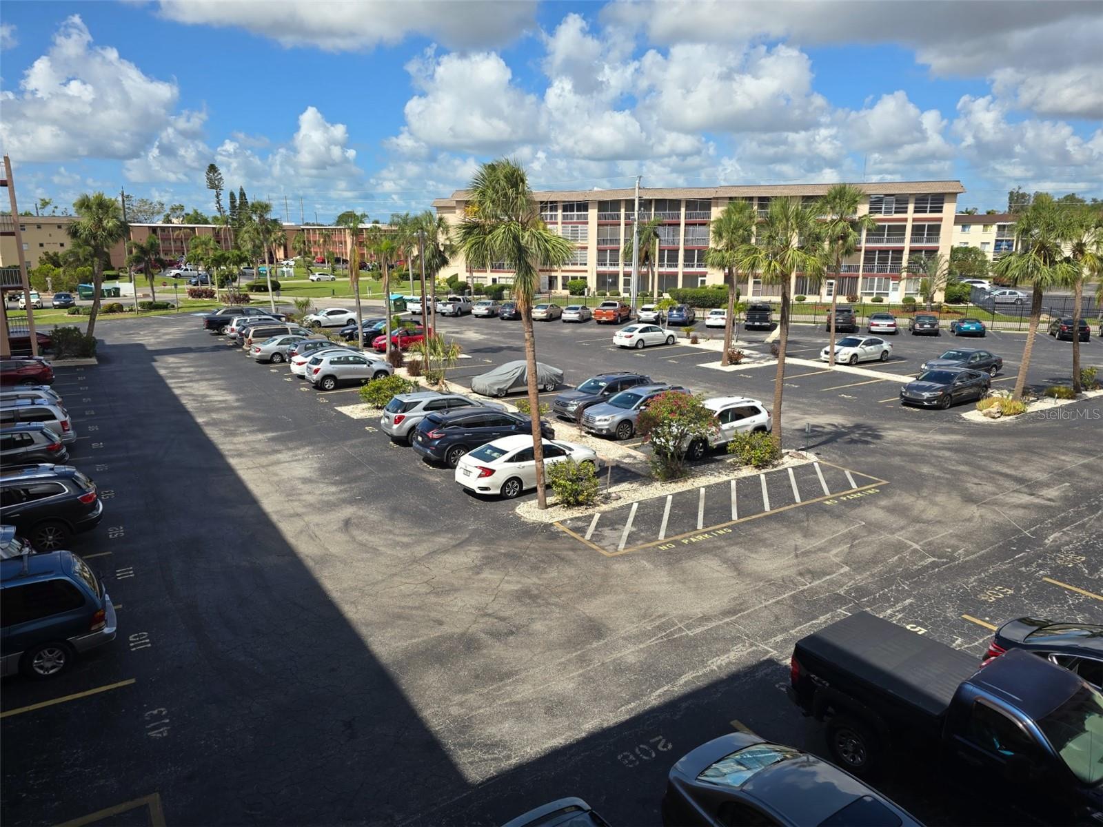 3917 LAKE BAYSHORE DRIVE, #F-307, Bradenton, FL 34205