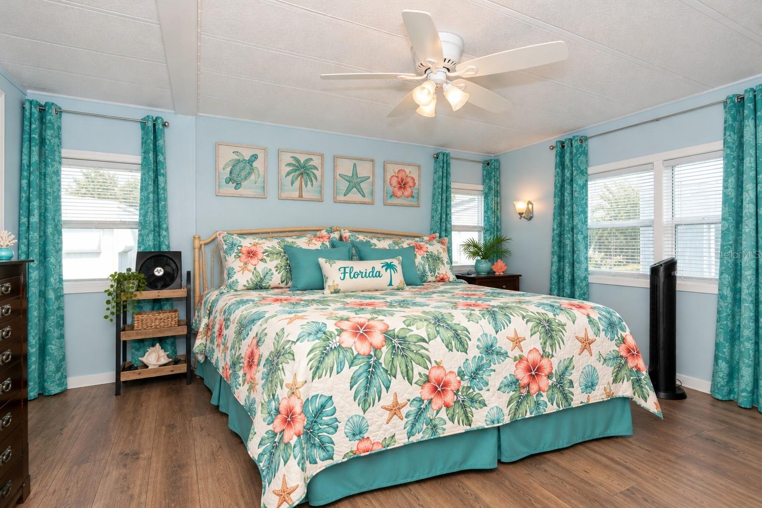 3329 OVERCUP OAK TERRACE, Sarasota, FL 34237