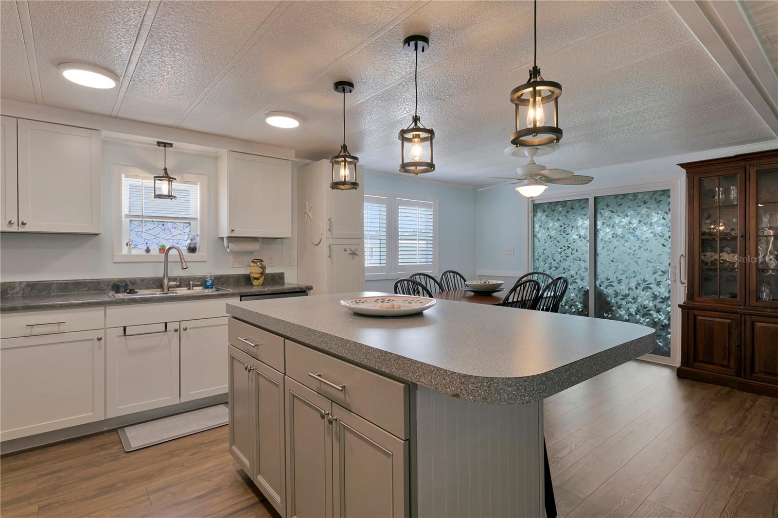 3329 OVERCUP OAK TERRACE, Sarasota, FL 34237