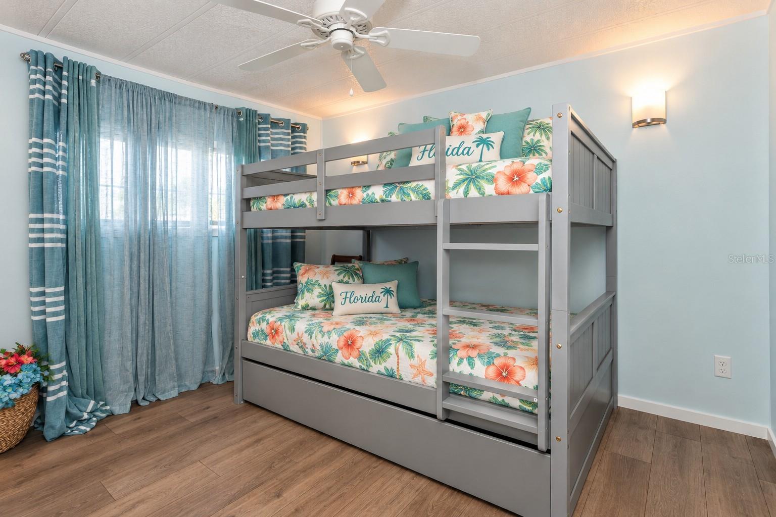 3329 OVERCUP OAK TERRACE, Sarasota, FL 34237