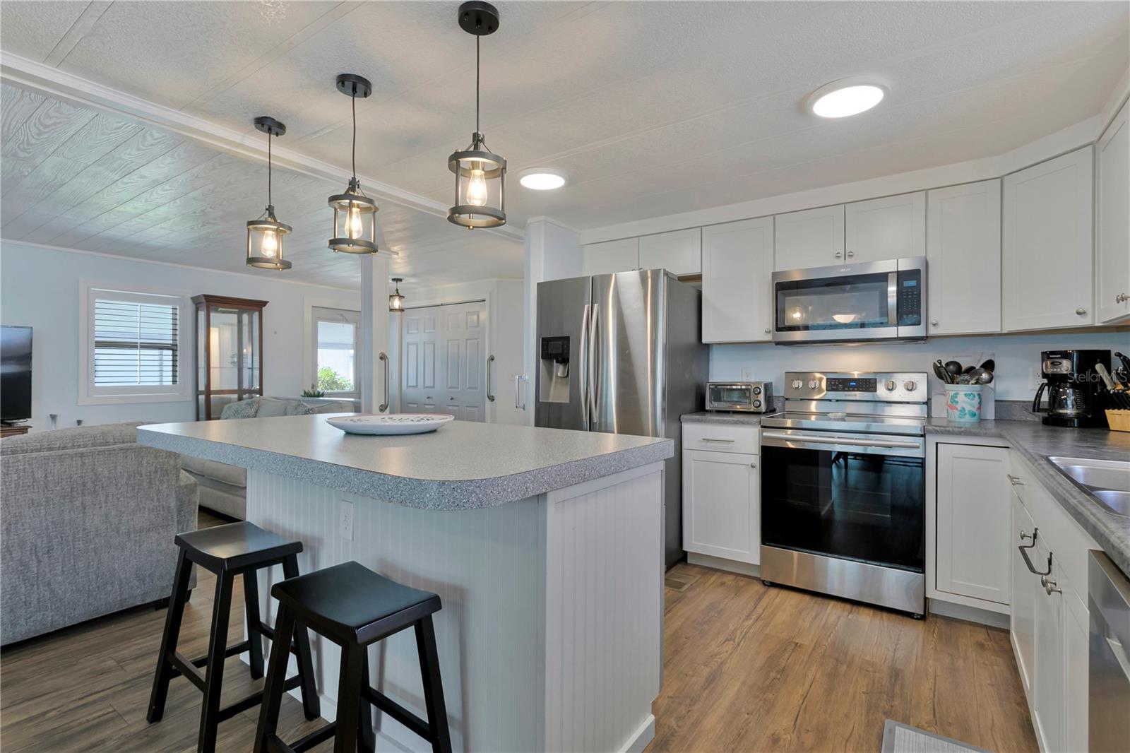 3329 OVERCUP OAK TERRACE, Sarasota, FL 34237
