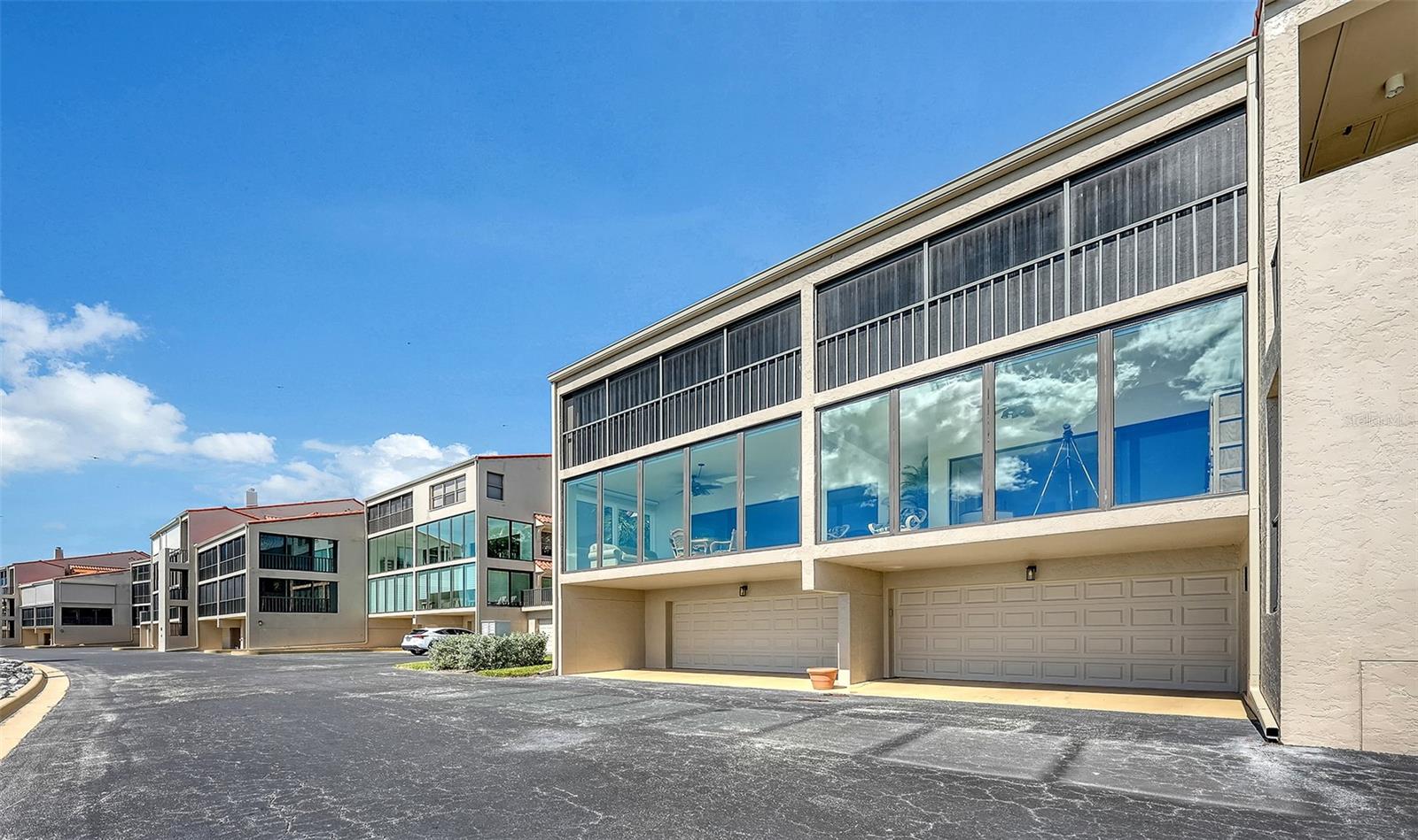 4533 BAY CLUB DRIVE, #11, Bradenton, FL 34210