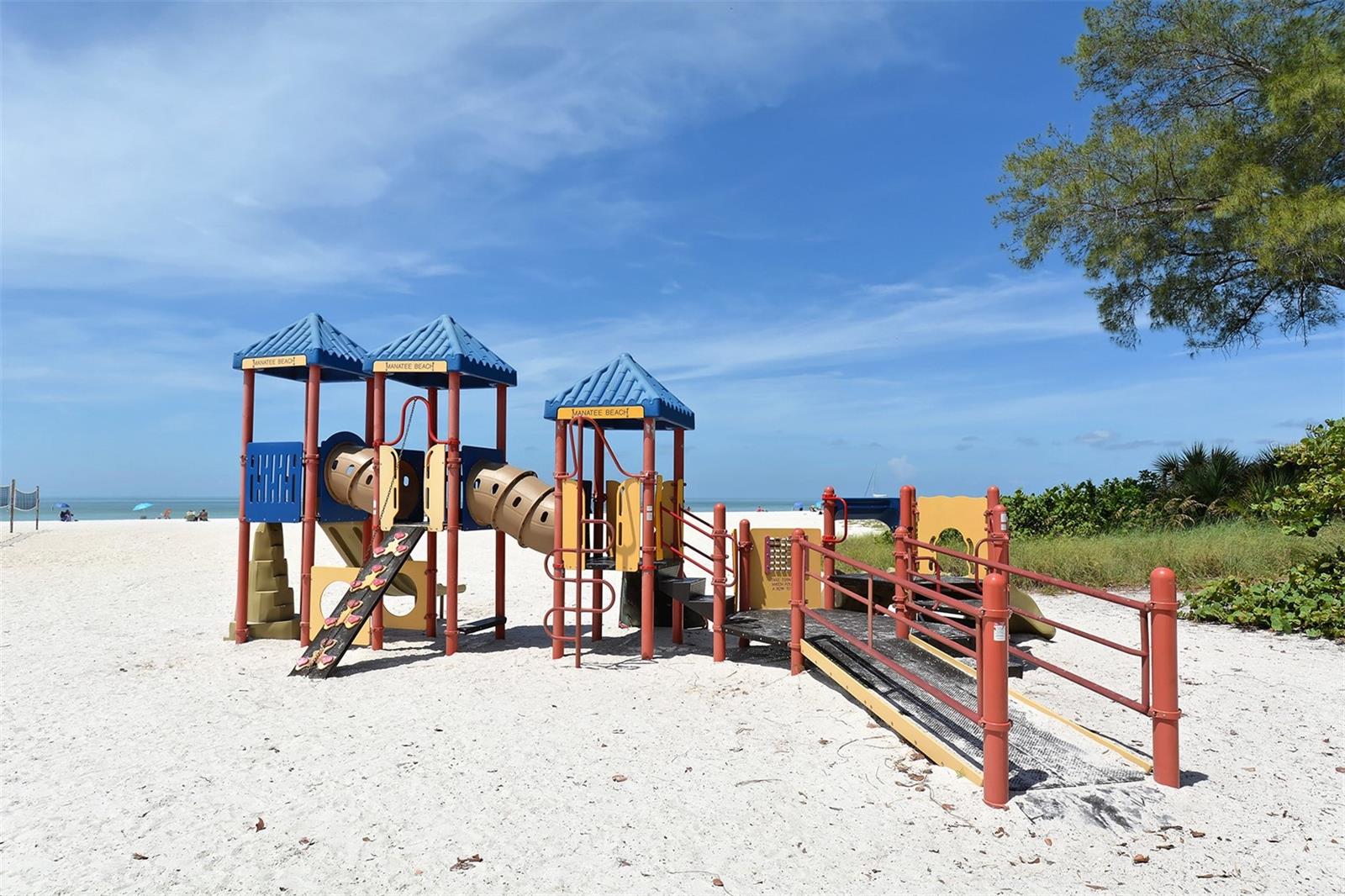 4533 BAY CLUB DRIVE, #11, Bradenton, FL 34210