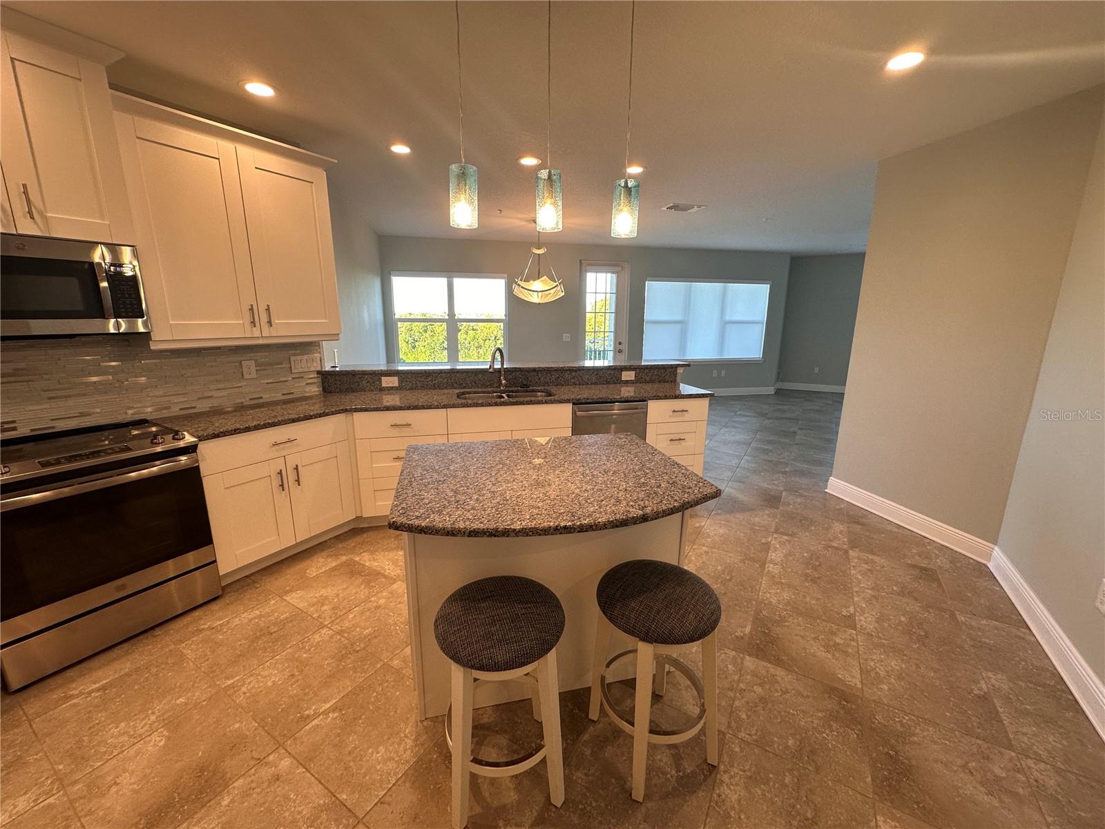 3431 79TH STREET CIRCLE W, #202, Bradenton, FL 34209