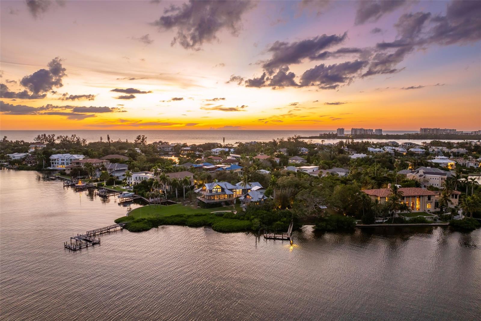 4196 ROBERTS POINT CIRCLE, Sarasota, FL 34242