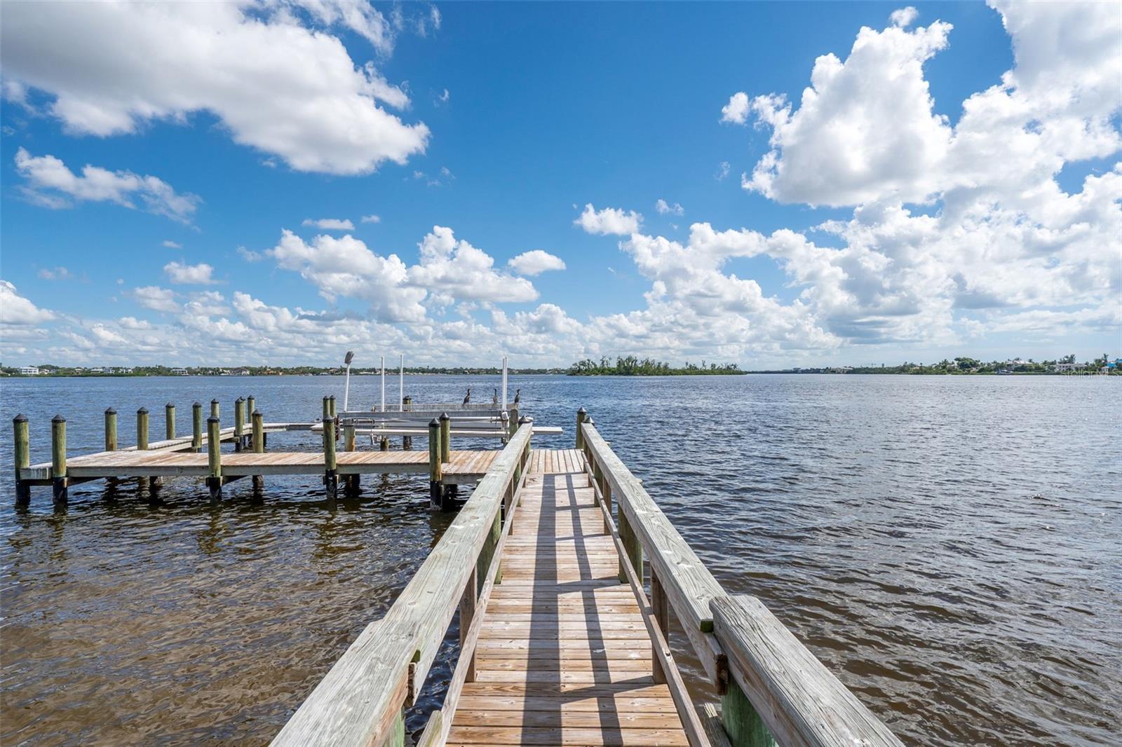 4196 ROBERTS POINT CIRCLE, Sarasota, FL 34242