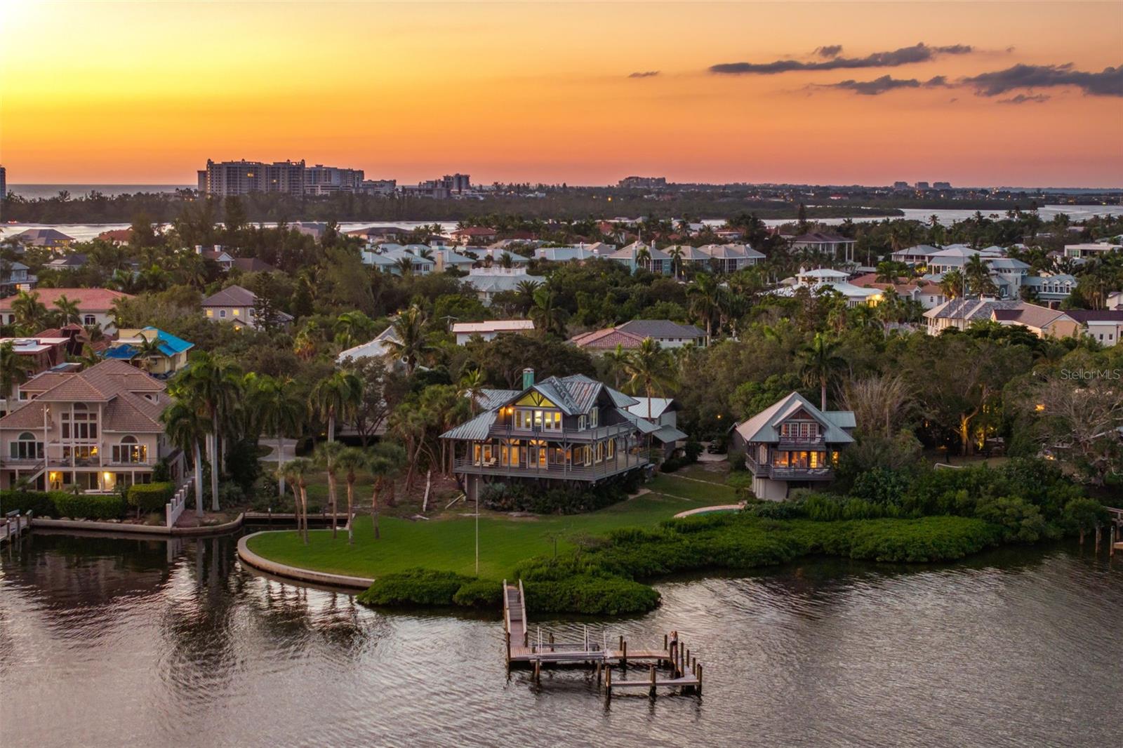 4196 ROBERTS POINT CIRCLE, Sarasota, FL 34242