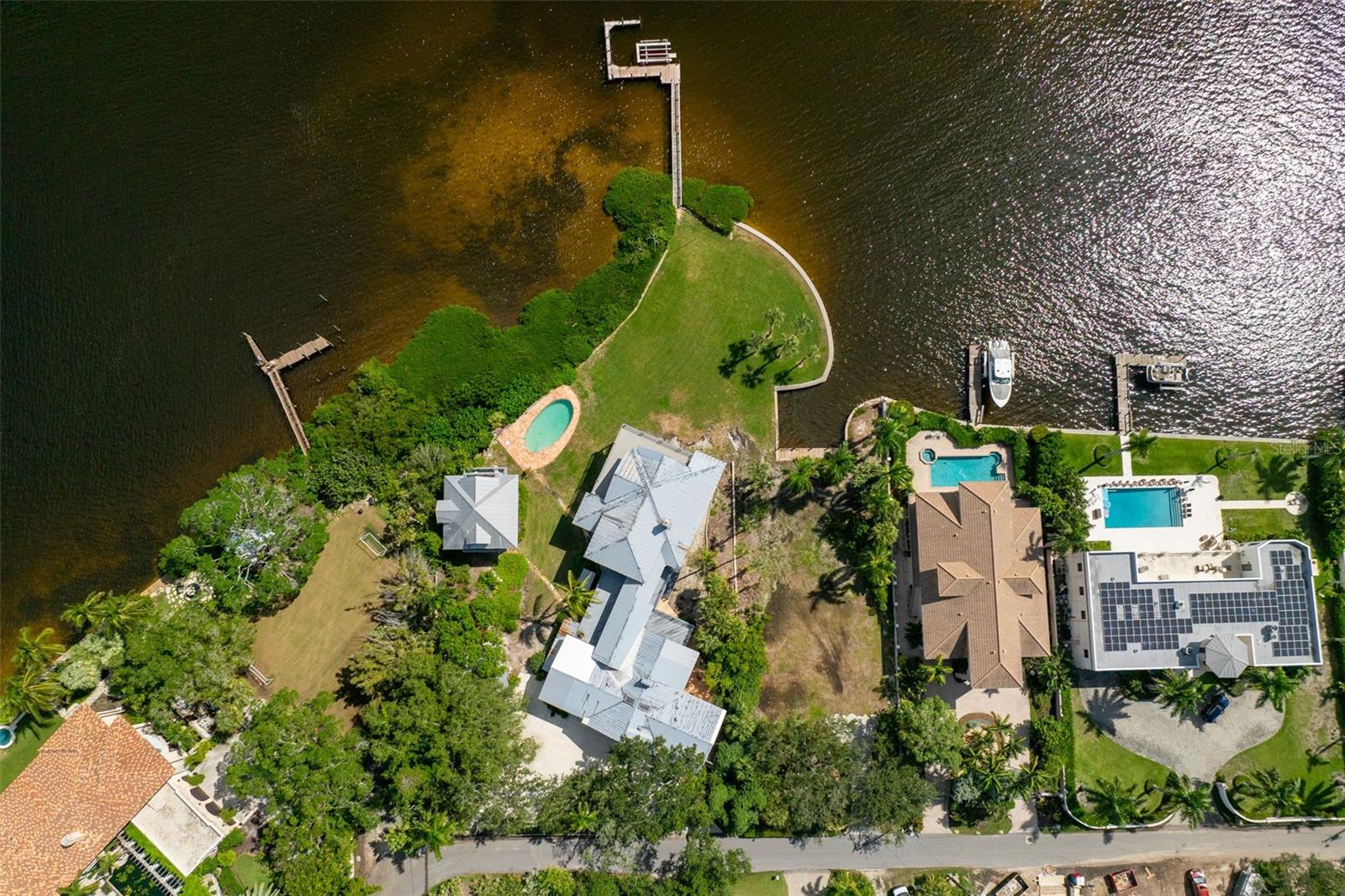 4196 ROBERTS POINT CIRCLE, Sarasota, FL 34242