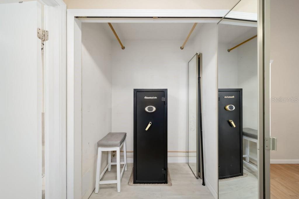 Primary bedroom closet