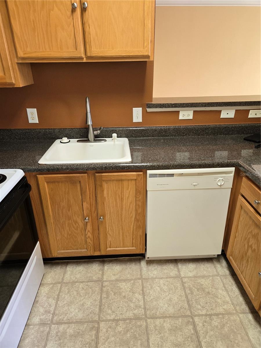 4802 51 STREET W, #1212, Bradenton, FL 34210