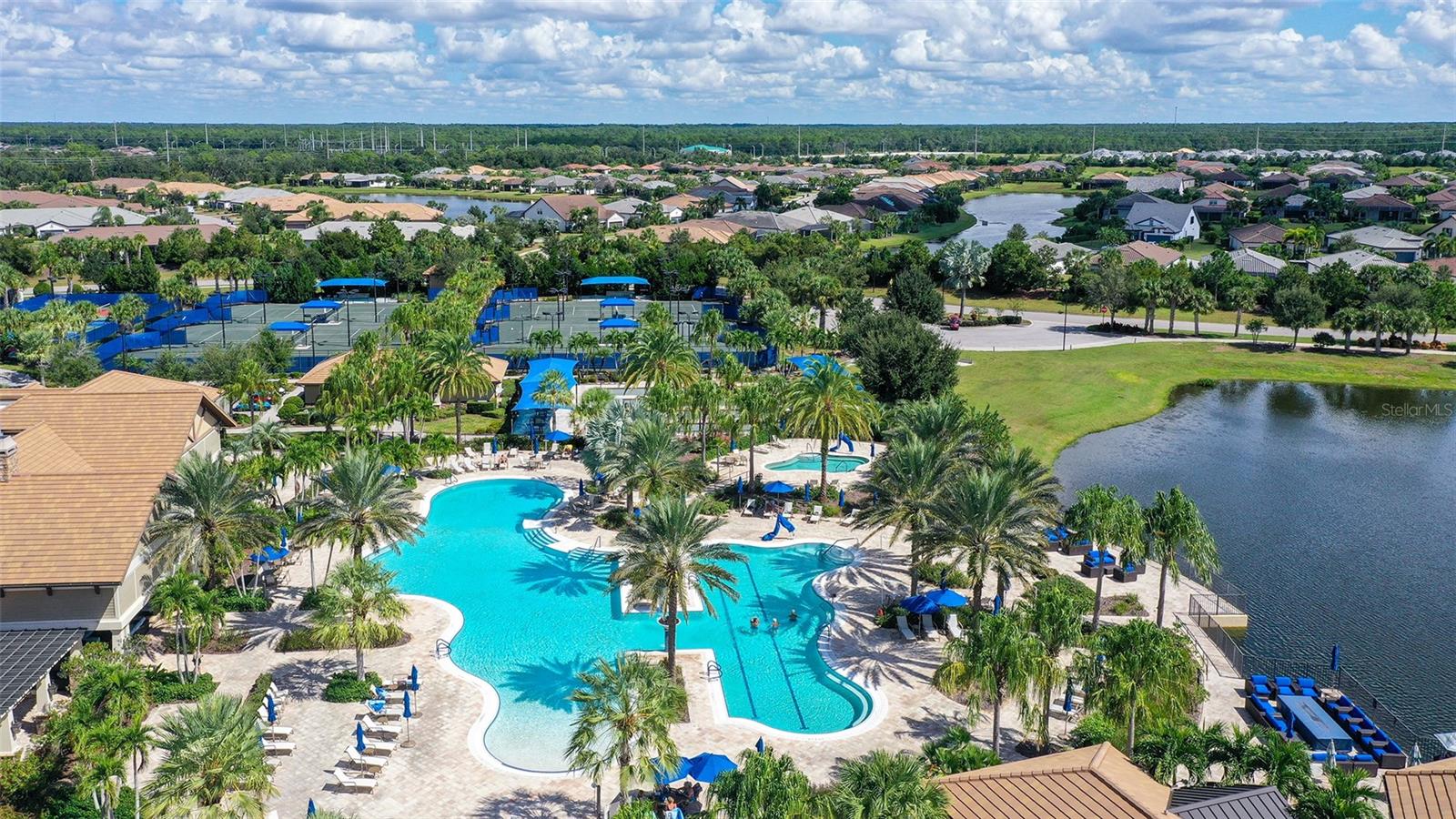 6827 GOSPORT COVE, Bradenton, FL 34202
