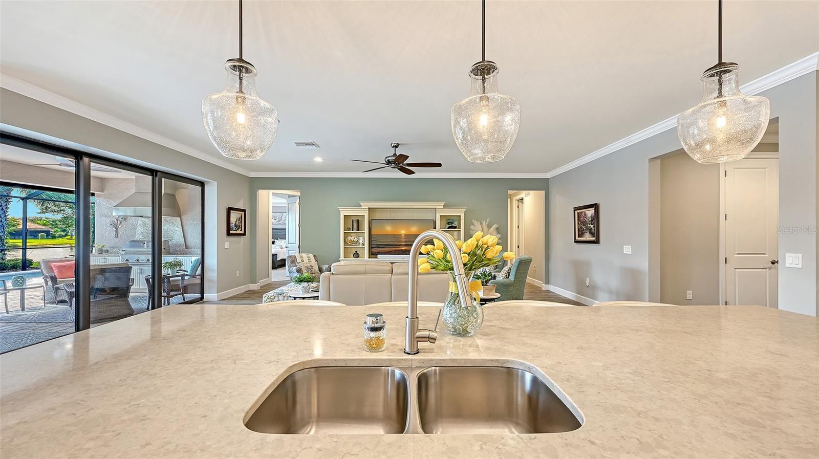 6827 GOSPORT COVE, Bradenton, FL 34202