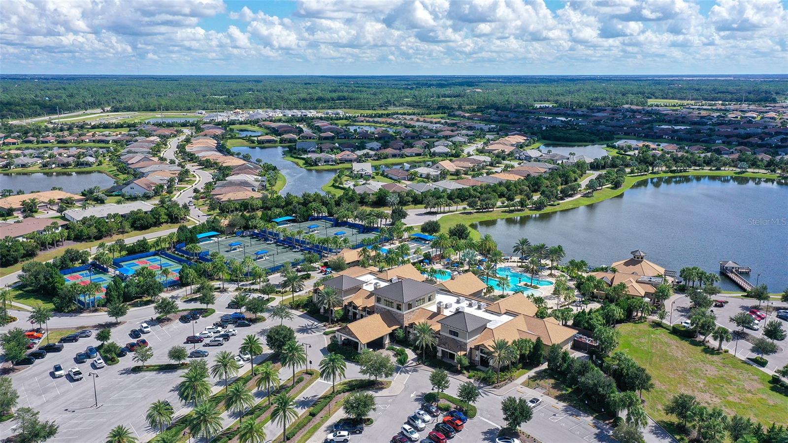 6827 GOSPORT COVE, Bradenton, FL 34202