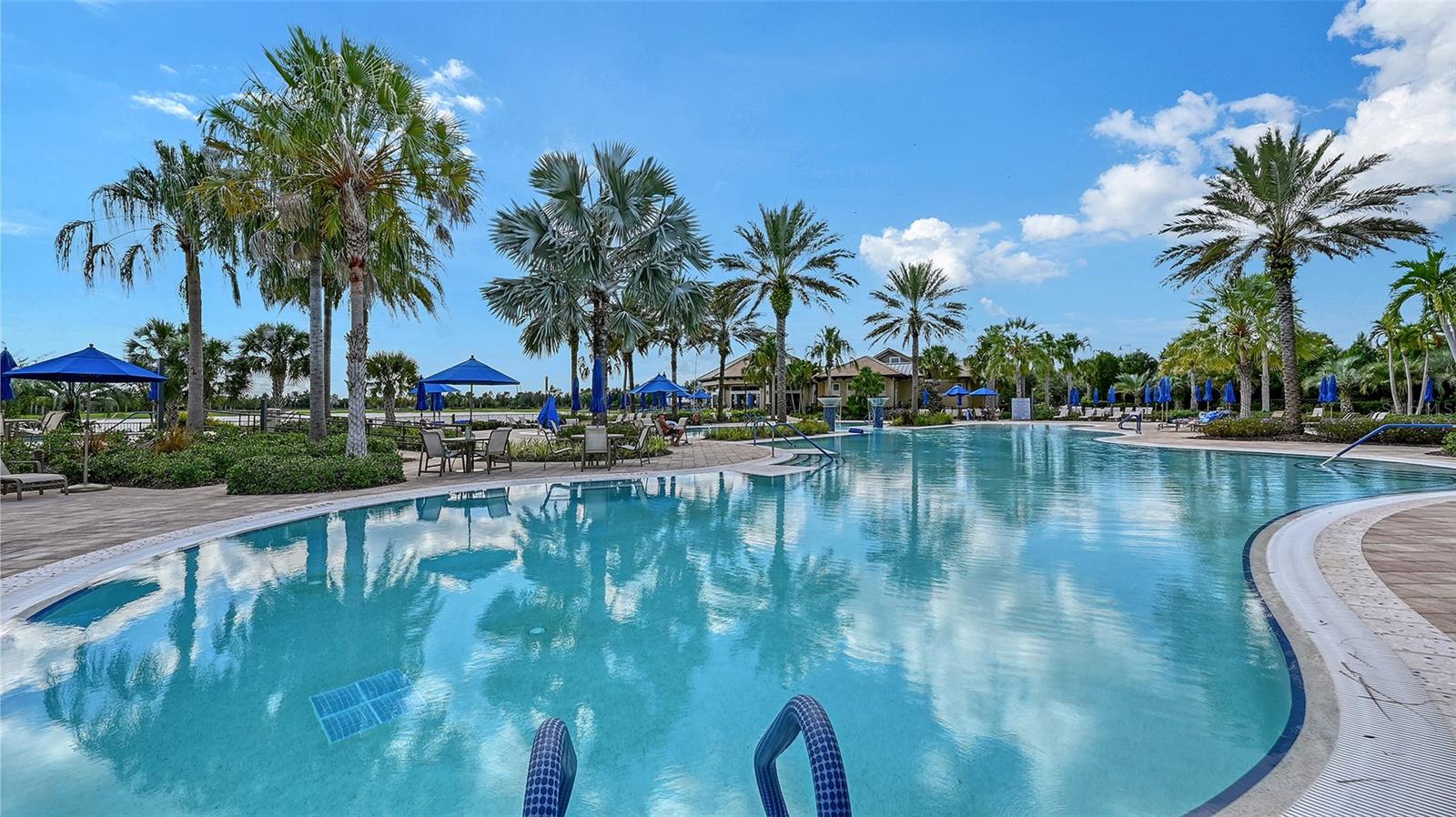 6827 GOSPORT COVE, Bradenton, FL 34202