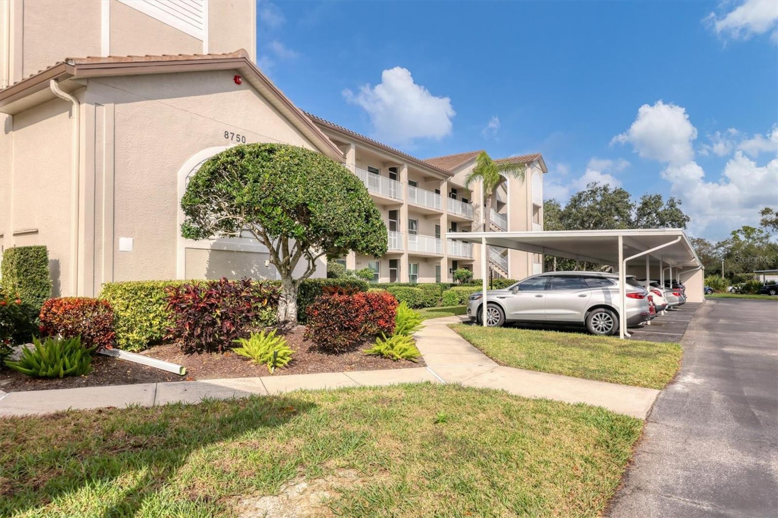8750 OLDE HICKORY AVENUE, #9209, Sarasota, FL 34238