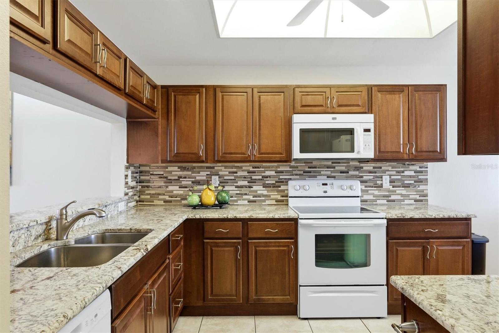 8750 OLDE HICKORY AVENUE, #9209, Sarasota, FL 34238