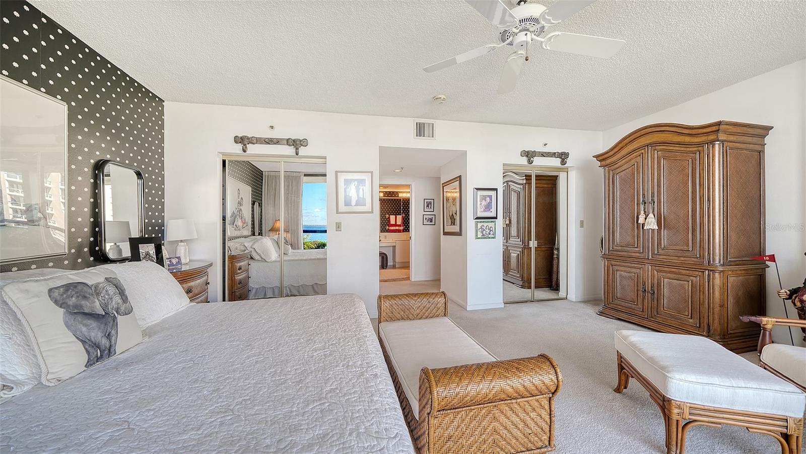 2110 HARBOURSIDE DRIVE, #523, Longboat Key, FL 34228