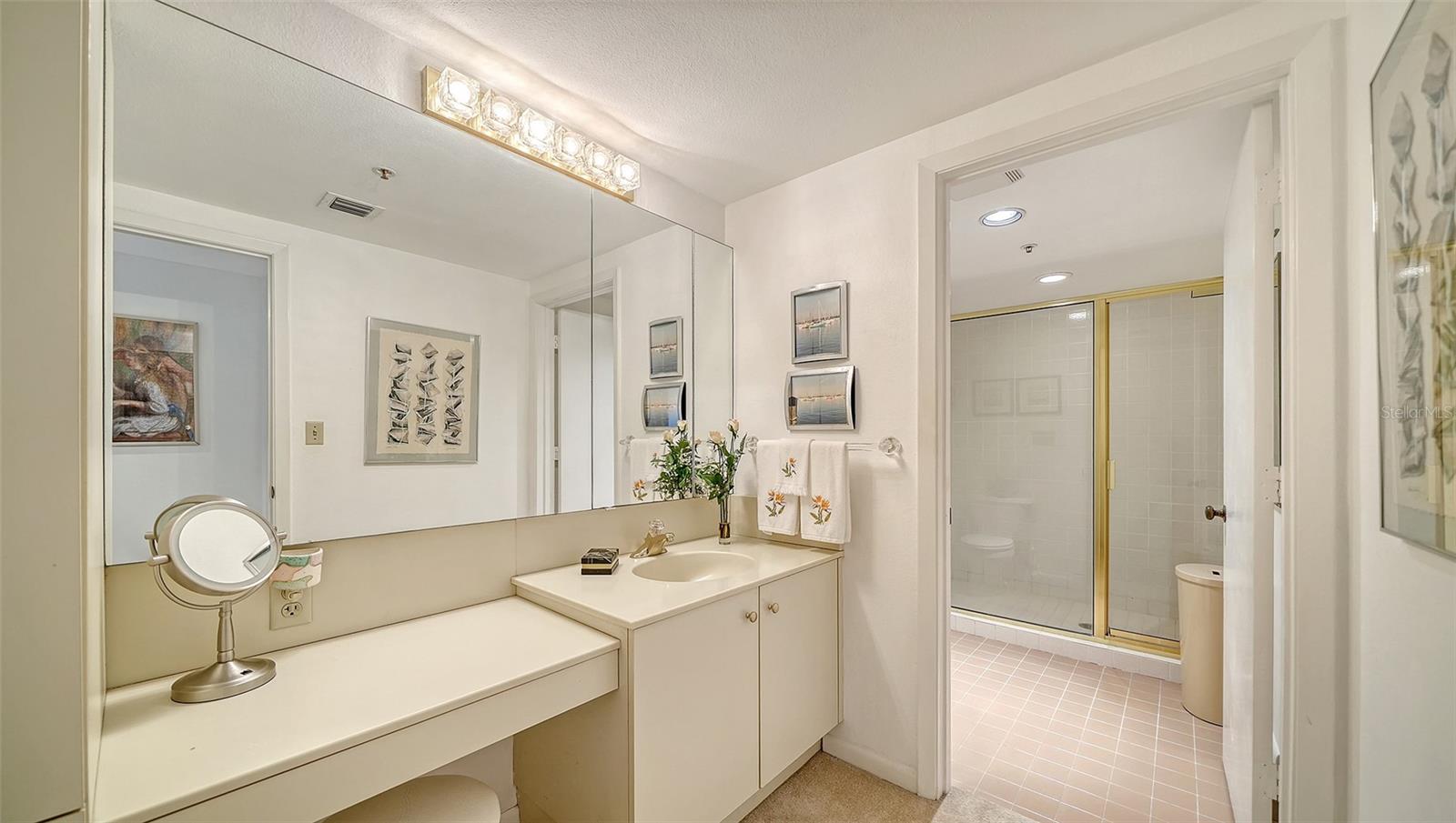 2110 HARBOURSIDE DRIVE, #523, Longboat Key, FL 34228