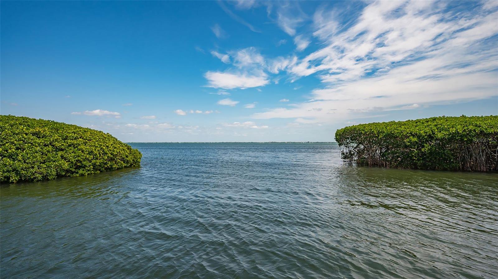 2110 HARBOURSIDE DRIVE, #523, Longboat Key, FL 34228