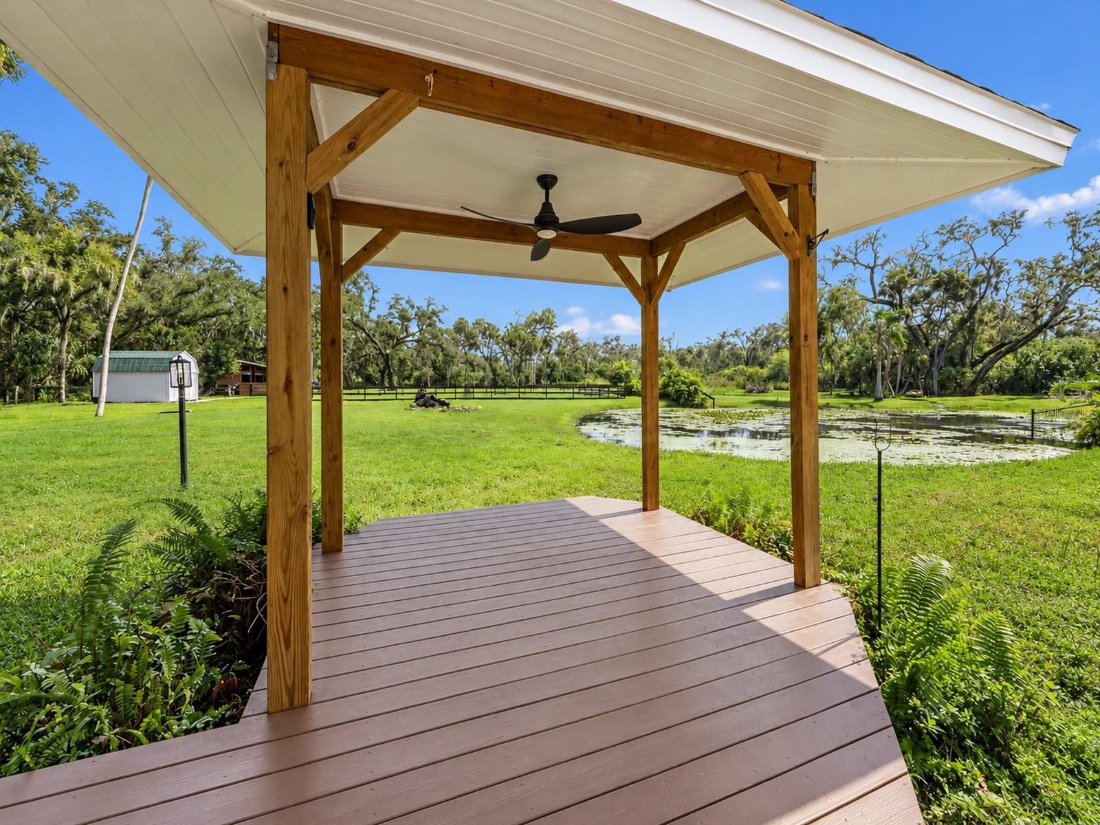 3705 65TH STREET E, Bradenton, FL 34208