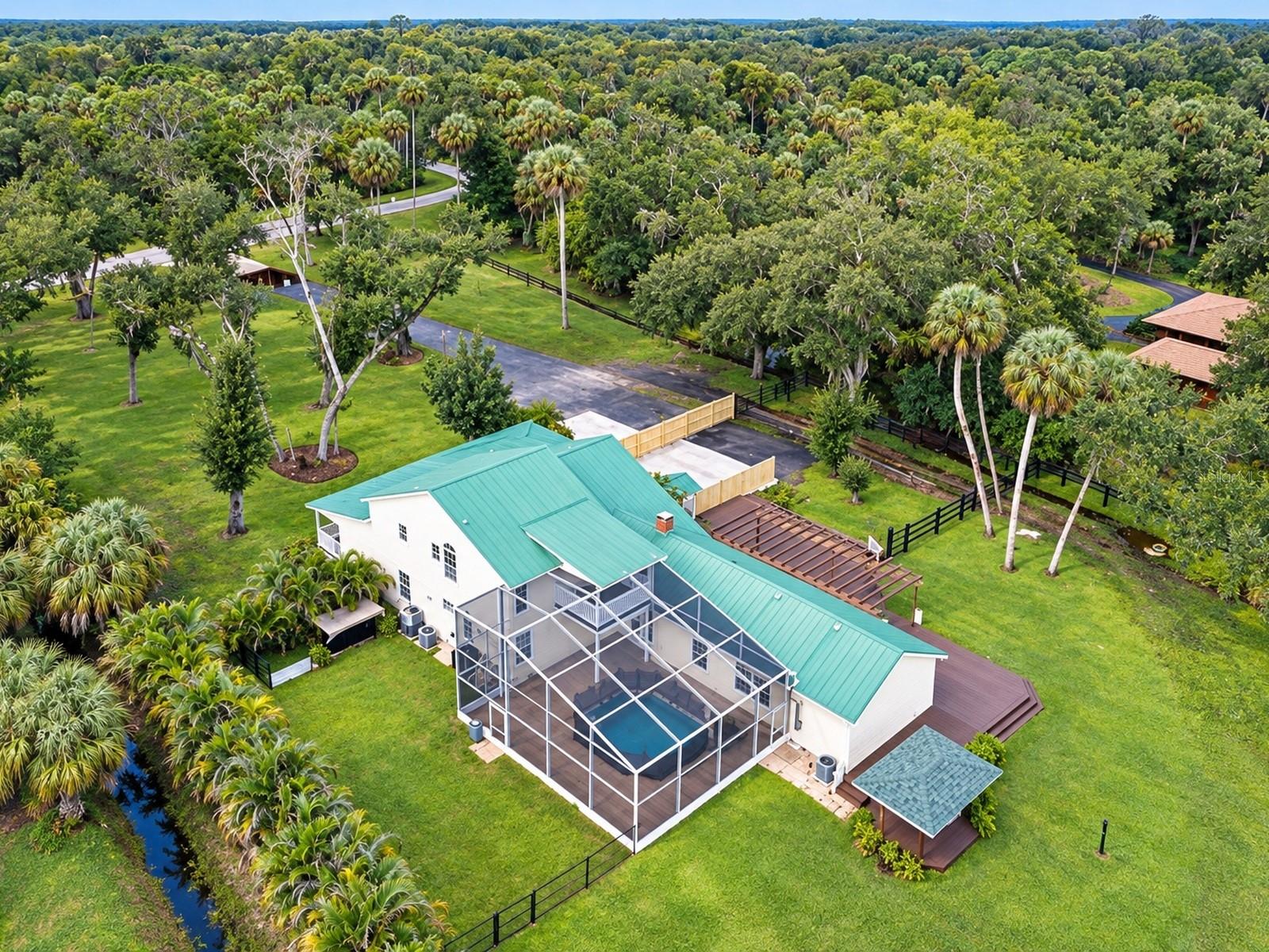 3705 65TH STREET E, Bradenton, FL 34208