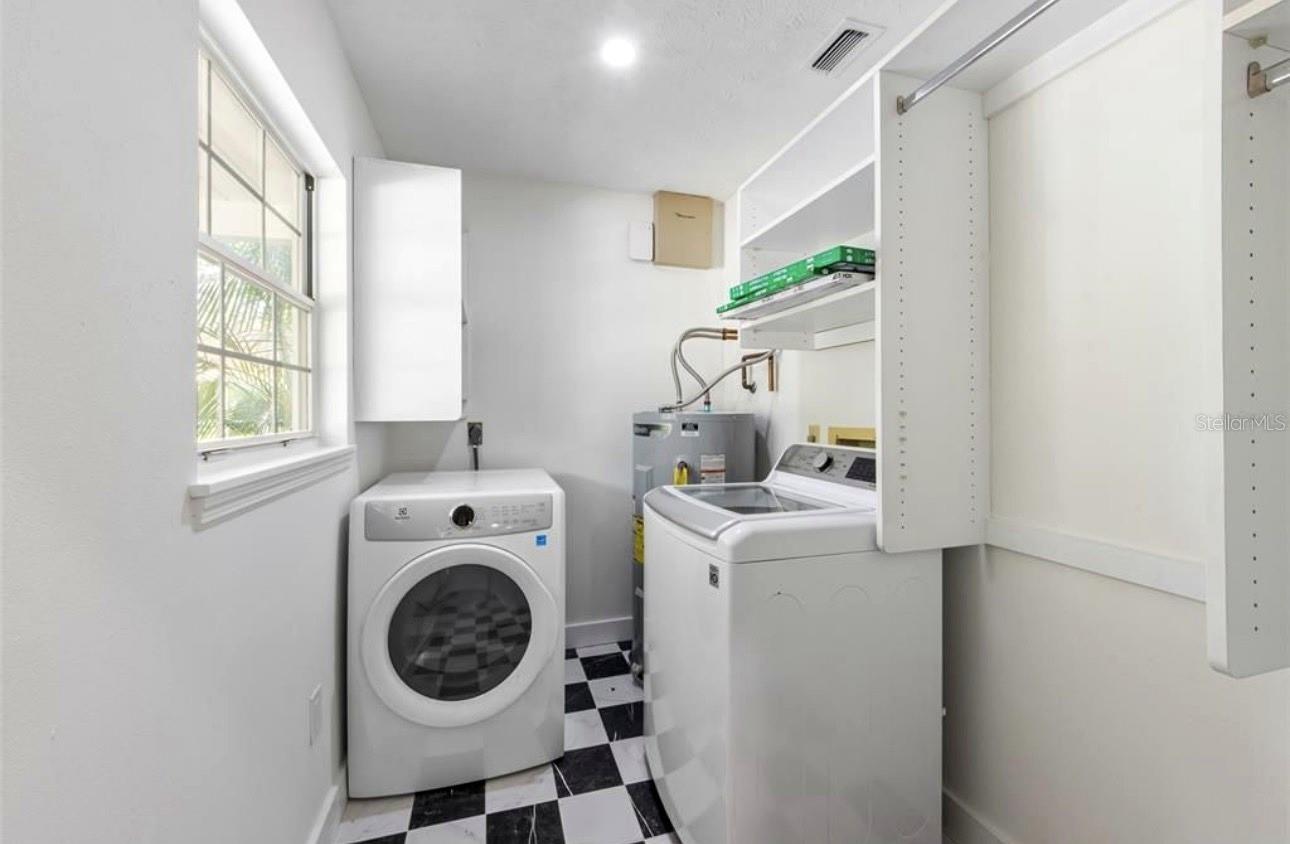 3705 65TH STREET E, Bradenton, FL 34208