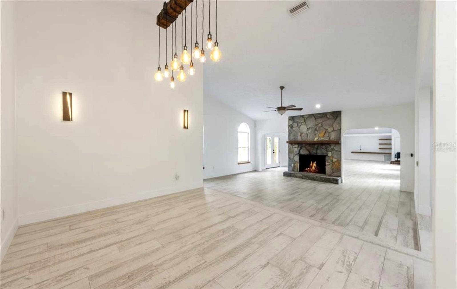 3705 65TH STREET E, Bradenton, FL 34208
