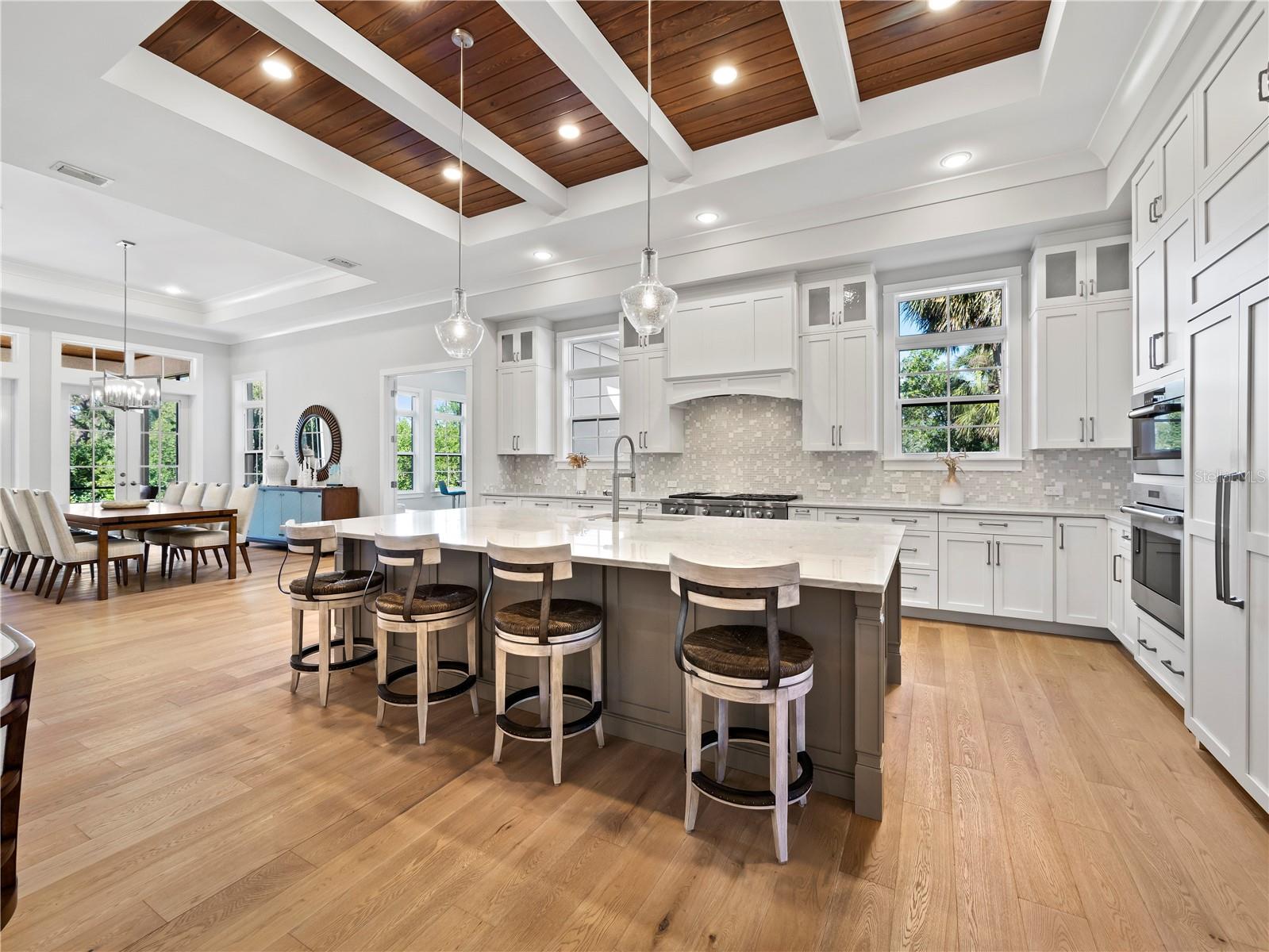7200 MELALEUCA WAY, Sarasota, FL 34242