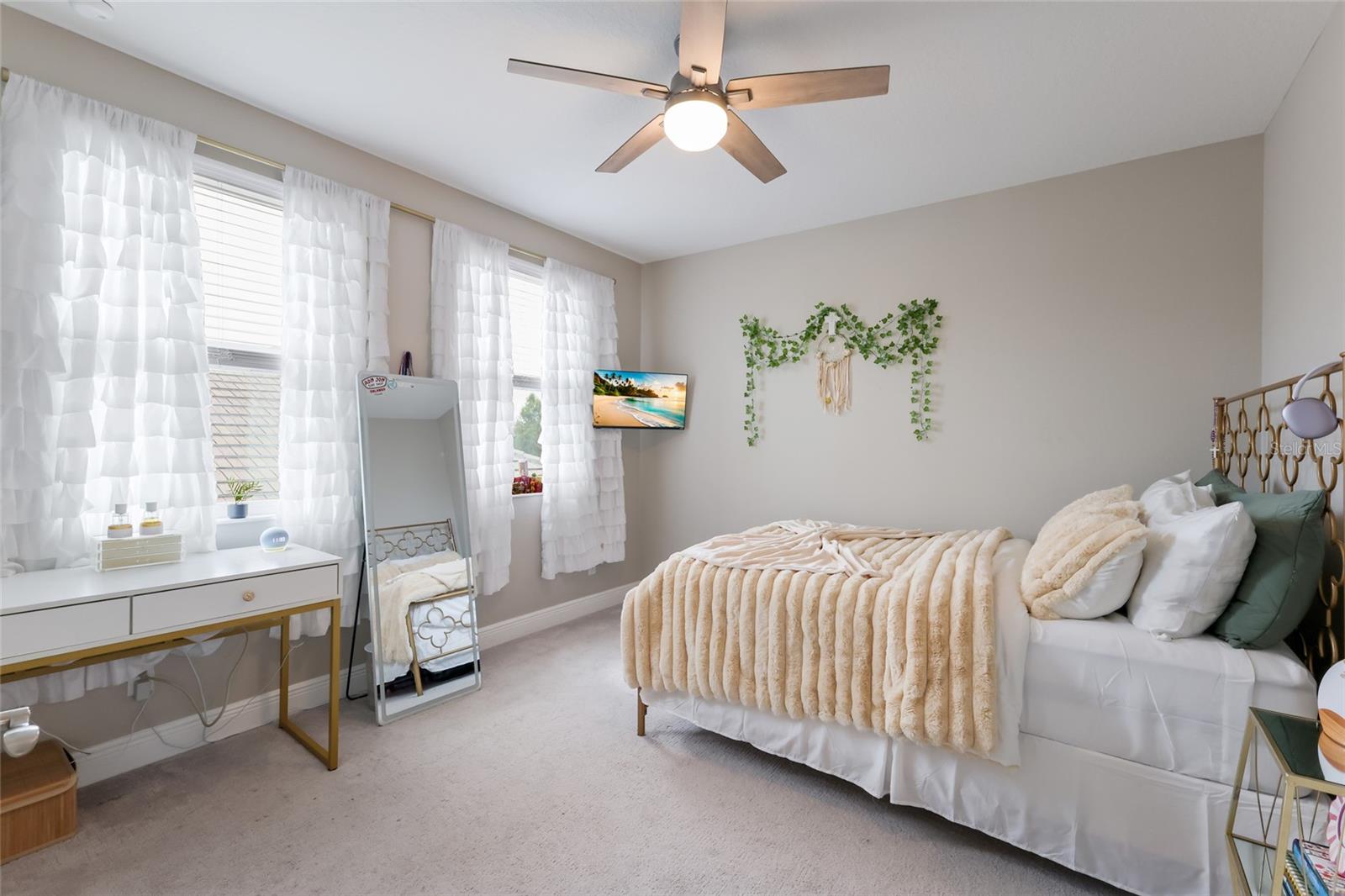 2210 WOODLEAF HAMMOCK COURT, Lakewood Ranch, FL 34211