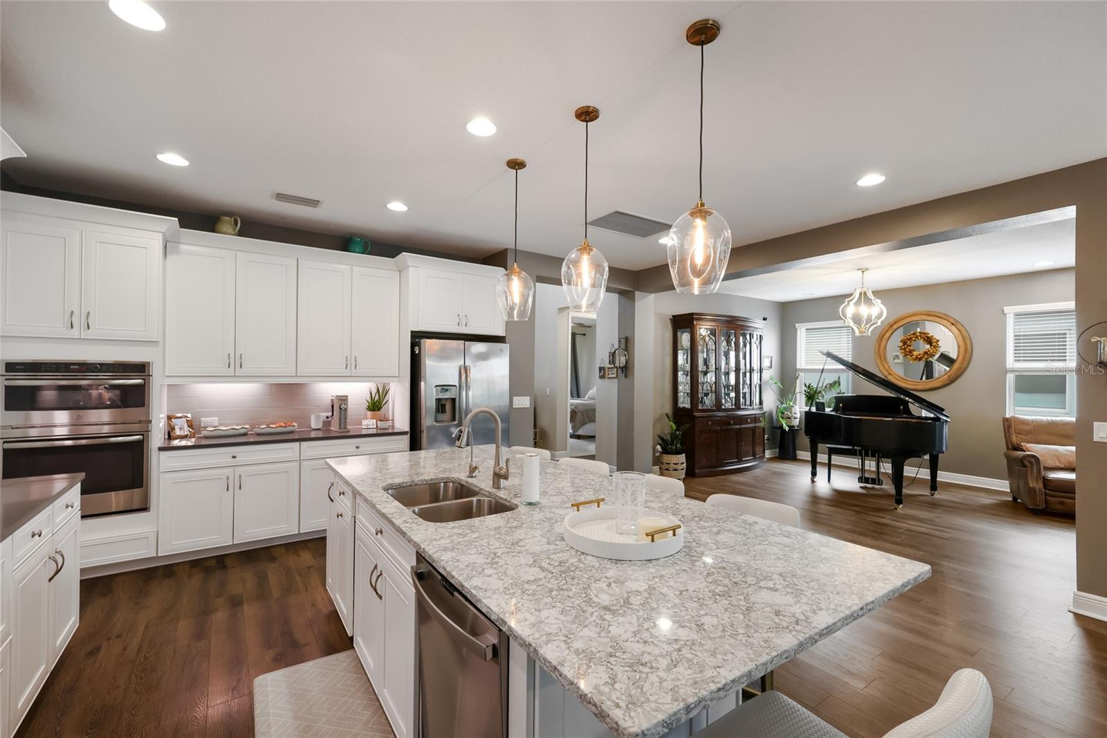 2210 WOODLEAF HAMMOCK COURT, Lakewood Ranch, FL 34211